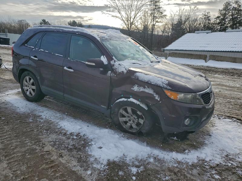 Photo 4 from auction – 2011 KIA SORENTO BA with VIN 5XYKTCA17BG147678