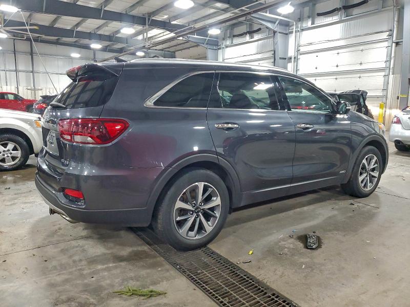 Photo 3 from auction – 2019 KIA SORENTO EX with VIN 5XYPHDA55KG496483