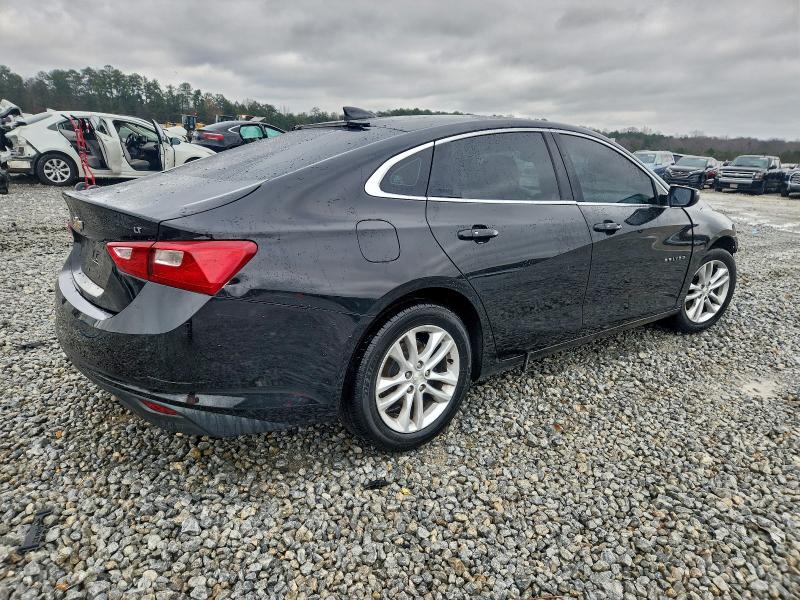 Photo 3 from auction – 2017 CHEVROLET MALIBU LT with VIN 1G1ZE5ST7HF137029
