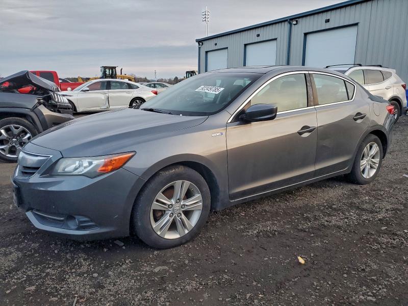 ACURA ILX 2013 مع رقم تعريف المركبة 19VDE3F70DE000045 - صورة من المزاد
