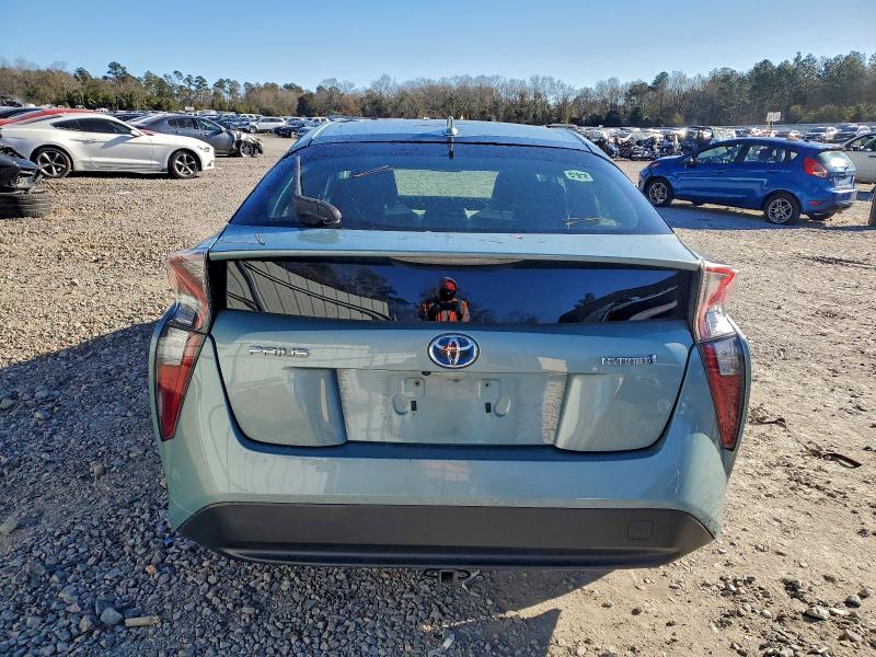 Photo 6 from auction – 2016 TOYOTA PRIUS with VIN JTDKARFU7G3026947