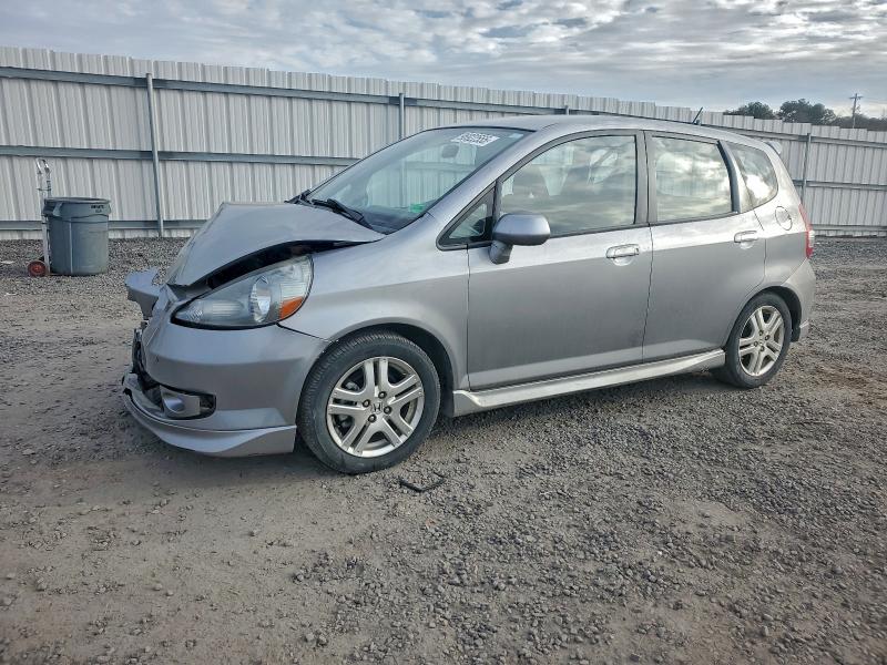 HONDA FIT S 2007 with VIN JHMGD38637S021158 - Photo from auction