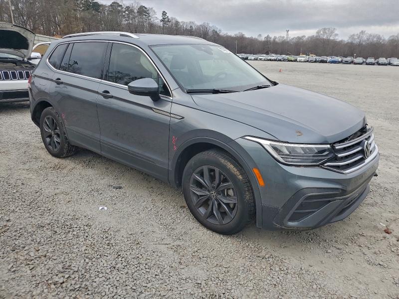 Photo 4 from auction – 2024 VOLKSWAGEN TIGUAN SE with VIN 3VV3B7AX7RM014792