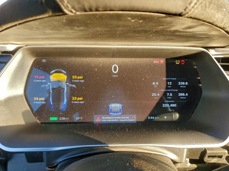 Photo 9 from auction – 2015 TESLA MODEL S with VIN 5YJSA1E29FF114790