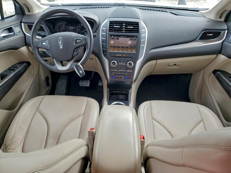 Photo 8 from auction – 2019 LINCOLN MKC RESERV with VIN 5LMCJ3C98KUL46193
