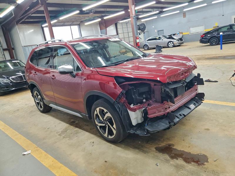 Photo 4 from auction – 2023 SUBARU FORESTER T with VIN JF2SKARC9PH548226