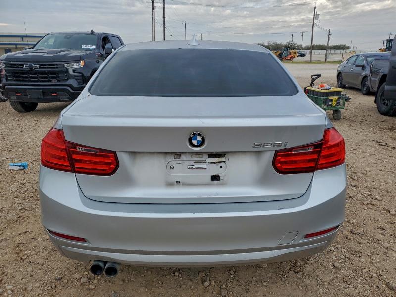 Photo 6 from auction – 2012 BMW 328 I with VIN WBA3A5G51CNP15964