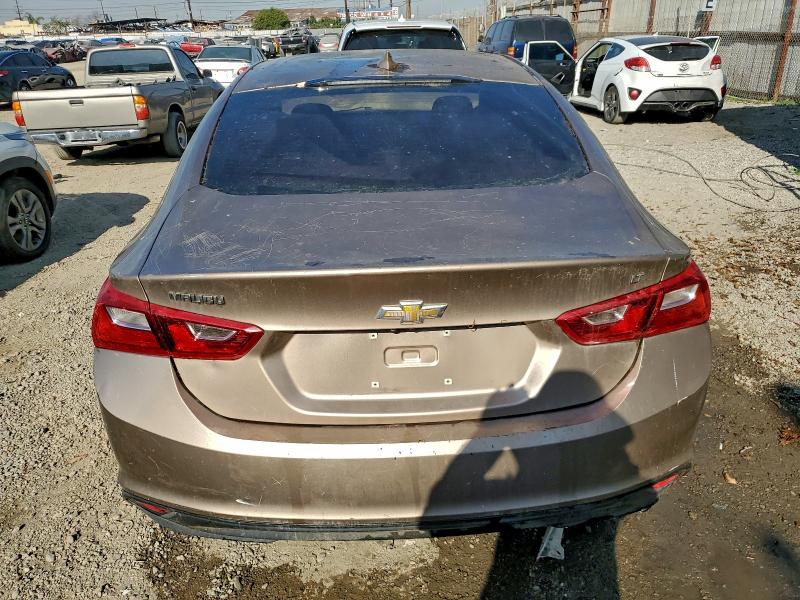 Photo 6 from auction – 2018 CHEVROLET MALIBU LT with VIN 1G1ZD5ST8JF161123