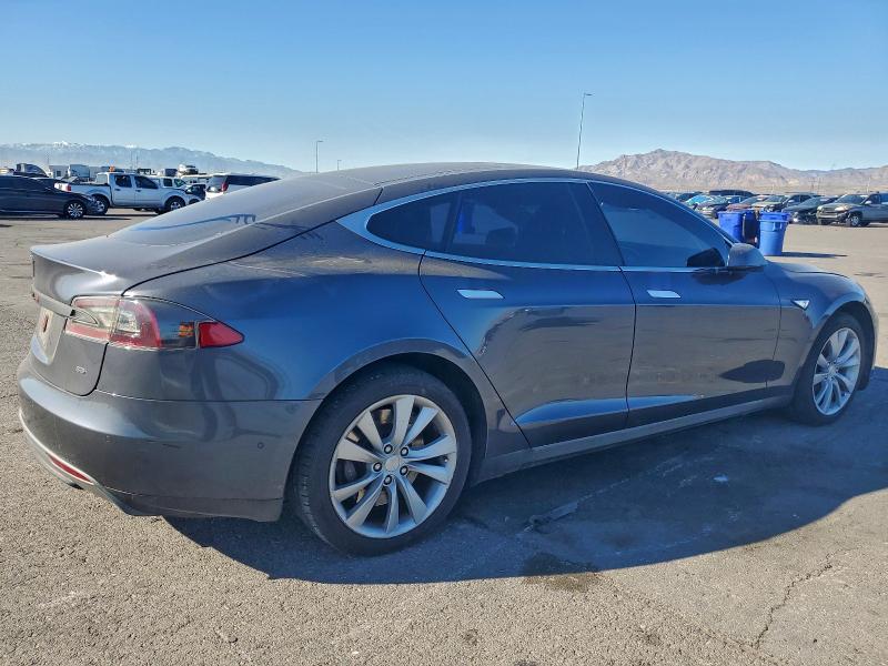 Photo 3 from auction – 2014 TESLA MODEL S with VIN 5YJSA1H10EFP62519