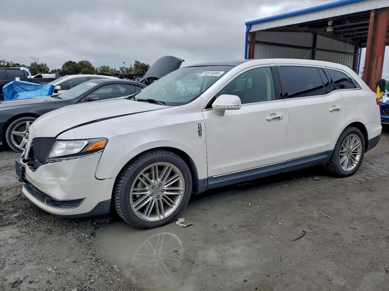 LINCOLN MKT 2015 with VIN 2LMHJ5AT0FBL01199 - Photo from auction
