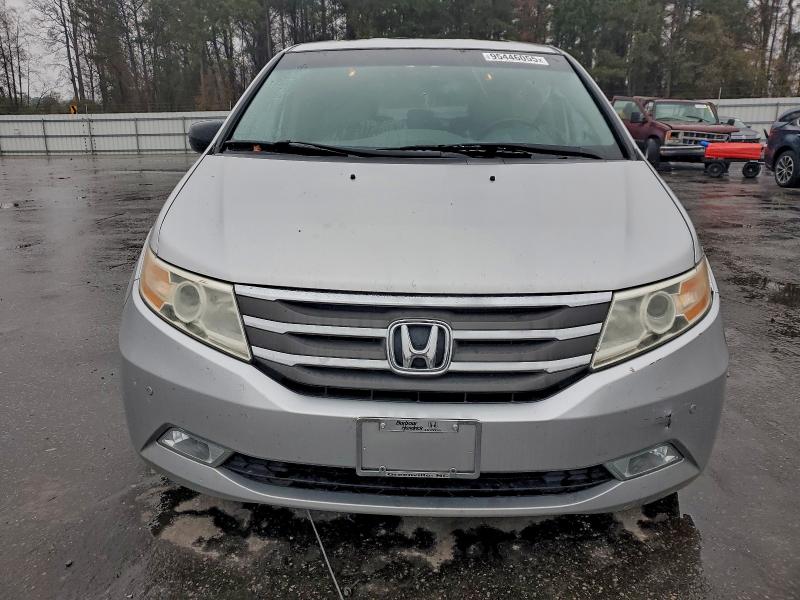 Photo 5 from auction – 2012 HONDA ODYSSEY TO with VIN 5FNRL5H96CB027756