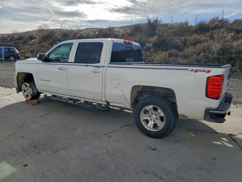 Photo 2 from auction – 2017 CHEVROLET SILVERADO with VIN 3GCUKREC6HG205199