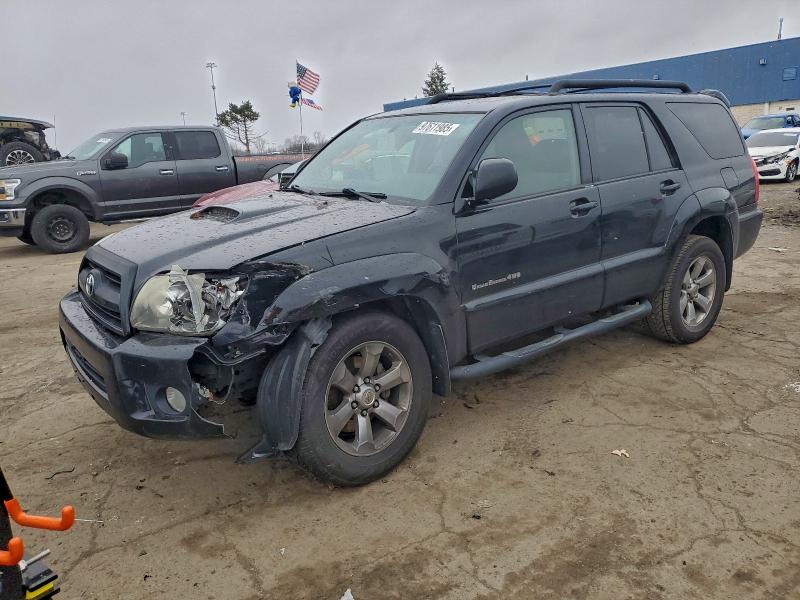 TOYOTA 4RUNNER SR 2008 with VIN JTEBU14R28K026638 - Photo from auction