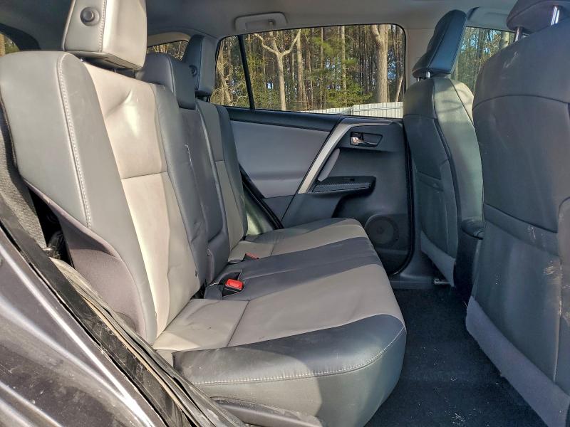 Photo 11 from auction – 2015 TOYOTA RAV4 LIMIT with VIN 2T3YFREV9FW212040