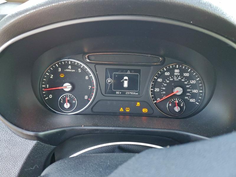 Photo 9 from auction – 2016 KIA SORENTO LX with VIN 5XYPG4A5XGG038562