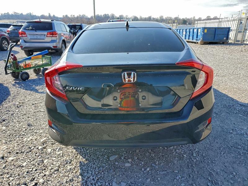 Photo 6 from auction – 2018 HONDA CIVIC with VIN 2HGFC2F72JH597636