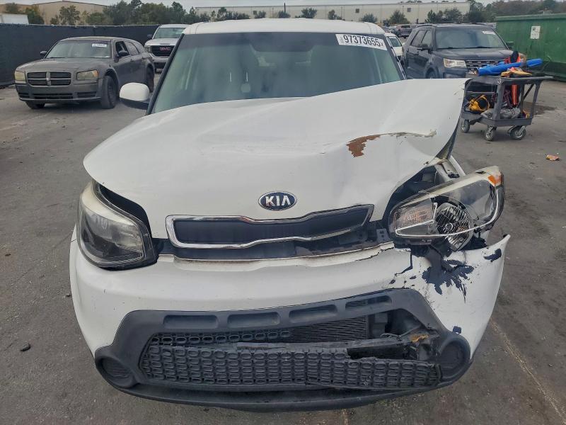 Photo 5 from auction – 2016 KIA SOUL with VIN KNDJN2A24G7304029