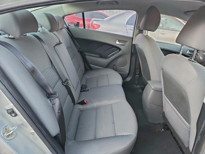 Photo 10 from auction – 2017 KIA FORTE LX with VIN 3KPFL4A71HE057153