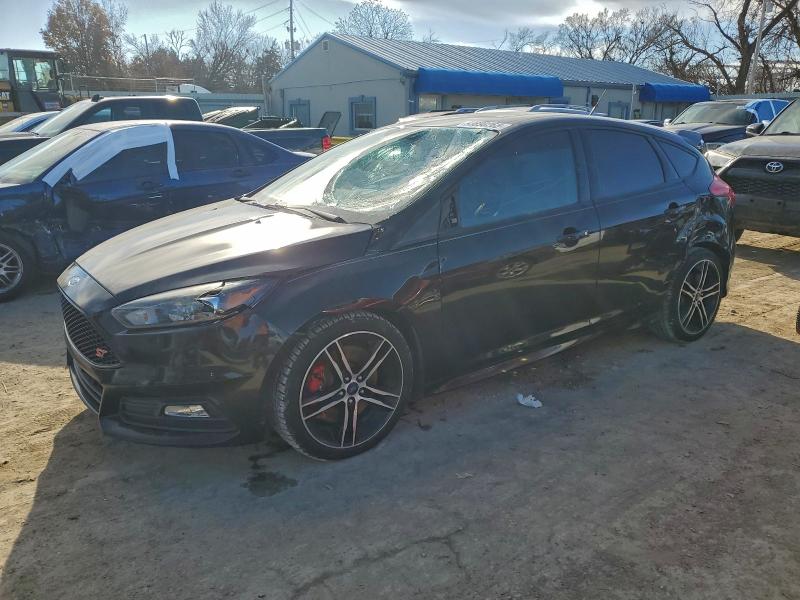 FORD FOCUS ST 2016 with VIN 1FADP3L94GL378765 - Photo from auction