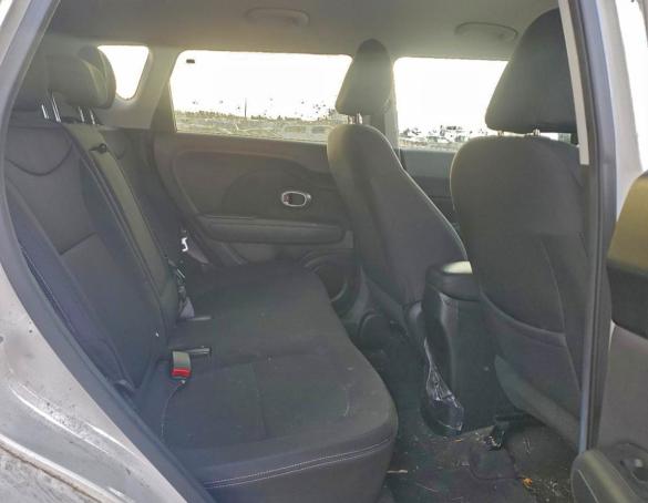 Photo 10 from auction – 2014 KIA SOUL with VIN KNDJN2A29E7085436