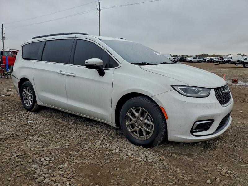 Photo 4 from auction – 2023 CHRYSLER PACIFICA T with VIN 2C4RC1BG0PR553004