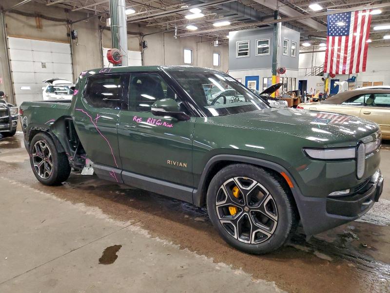 Photo 4 from auction – 2022 RIVIAN R1T LAUNCH with VIN 7FCTGAALXNN002608
