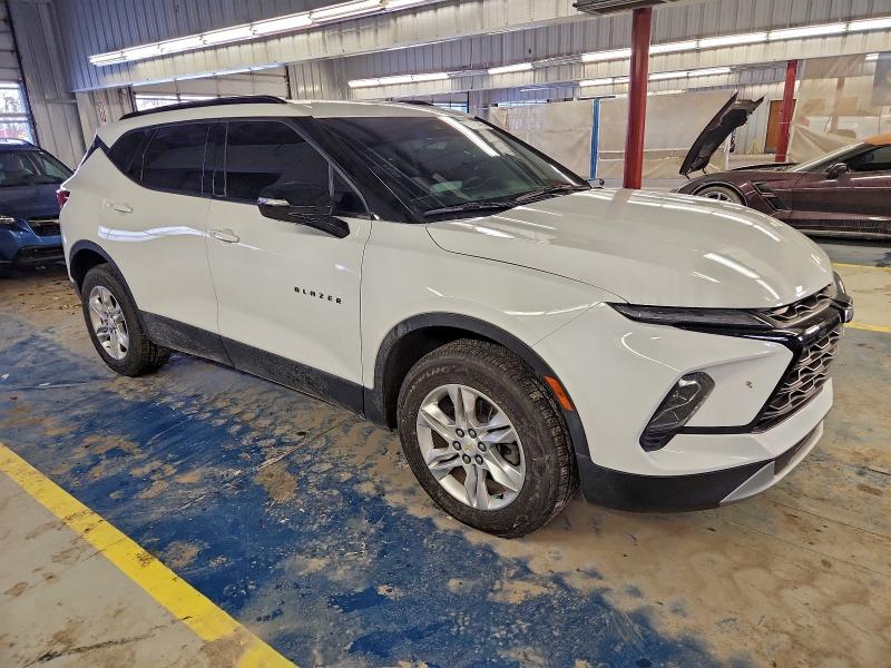 Photo 4 from auction – 2024 CHEVROLET BLAZER 3LT with VIN 3GNKBJRS5RS162460