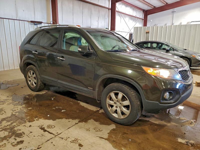 Photo 4 from auction – 2011 KIA SORENTO BA with VIN 5XYKTCA11BG105796