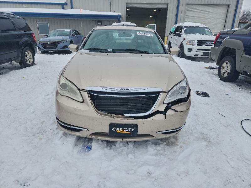 Photo 5 from auction – 2013 CHRYSLER 200 TOURIN with VIN 1C3CCBBB6DN738168