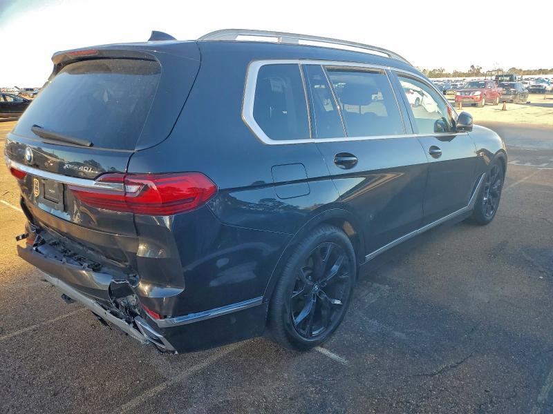 Photo 3 from auction – 2021 BMW X7 with VIN 5UXCW2C05M9F77788