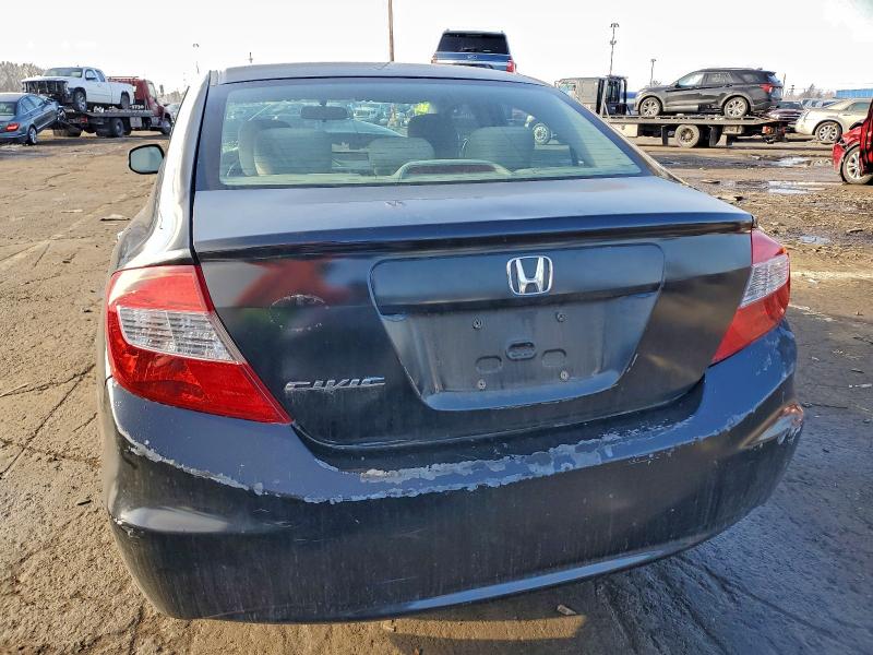 Фото 6 с аукциона – 2012 HONDA CIVIC LX с VIN 19XFB2F55CE070107