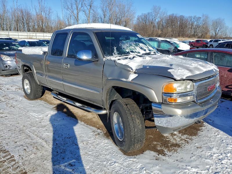 Photo 4 from auction – 2002 GMC NEW SIERRA with VIN 2GTEK19T021379317