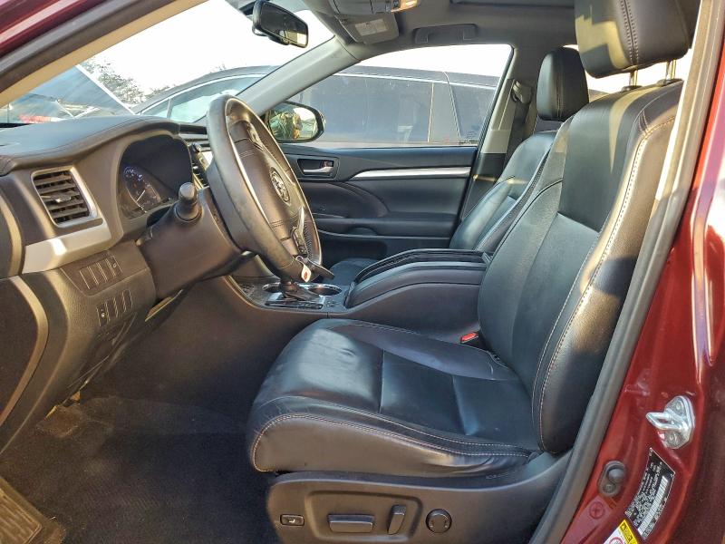 Фото 7 с аукциона – 2016 TOYOTA HIGHLANDER с VIN 5TDJKRFH5GS316775
