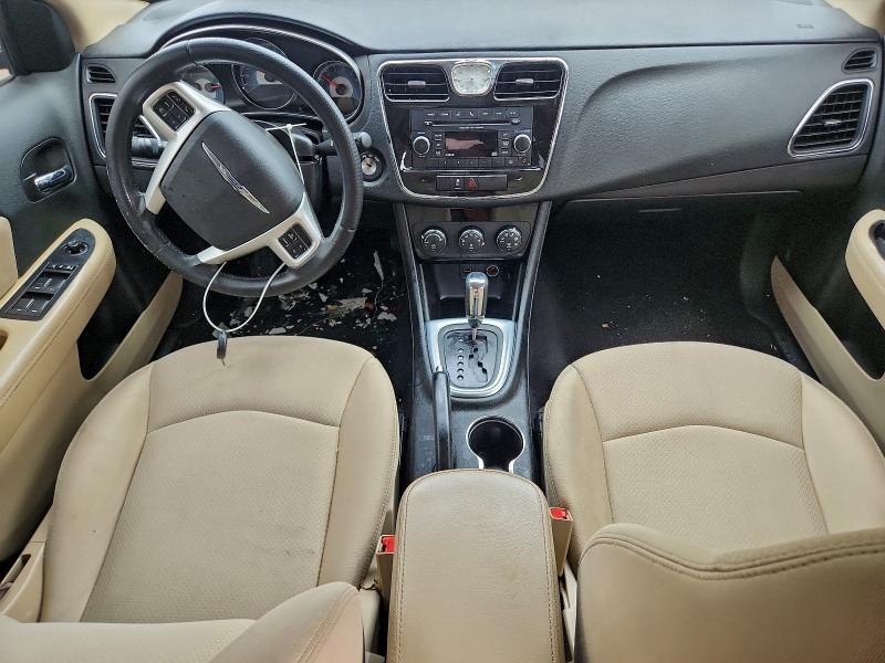 Photo 8 from auction – 2014 CHRYSLER 200 TOURIN with VIN 1C3CCBBB9EN195464