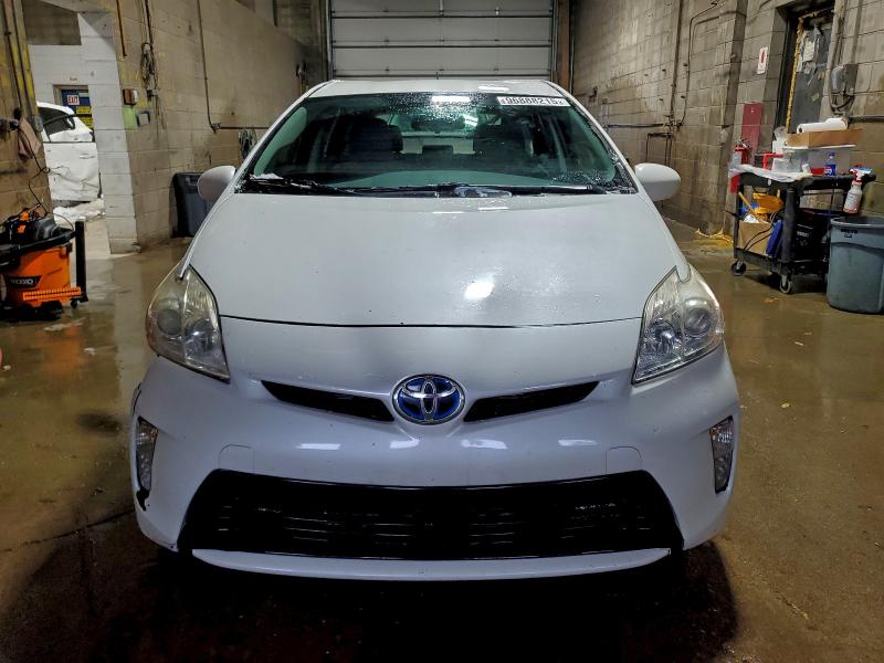 Photo 5 from auction – 2015 TOYOTA PRIUS with VIN JTDKN3DU3F0396345
