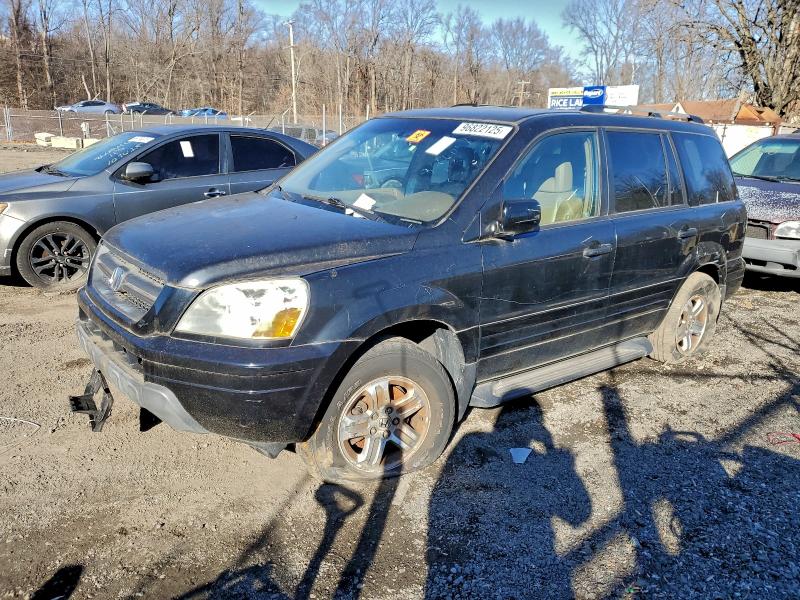 HONDA PILOT EXL 2005 with VIN 2HKYF18705H558708 - Photo from auction