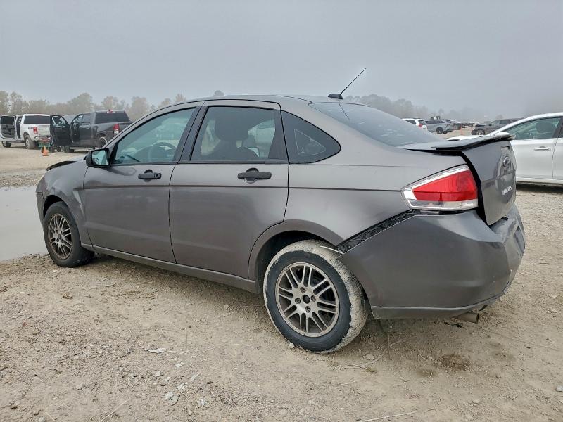 Zdjęcie 2 z aukcji – 2011 FORD FOCUS SE z VIN 1FAHP3FN6BW141972