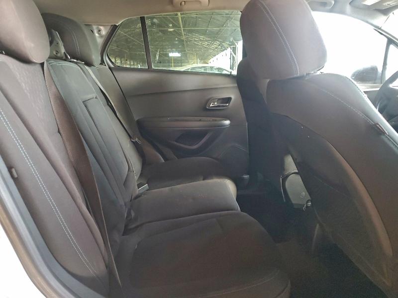 Photo 10 from auction – 2015 CHEVROLET TRAX LS with VIN KL7CJKSB0FB060309