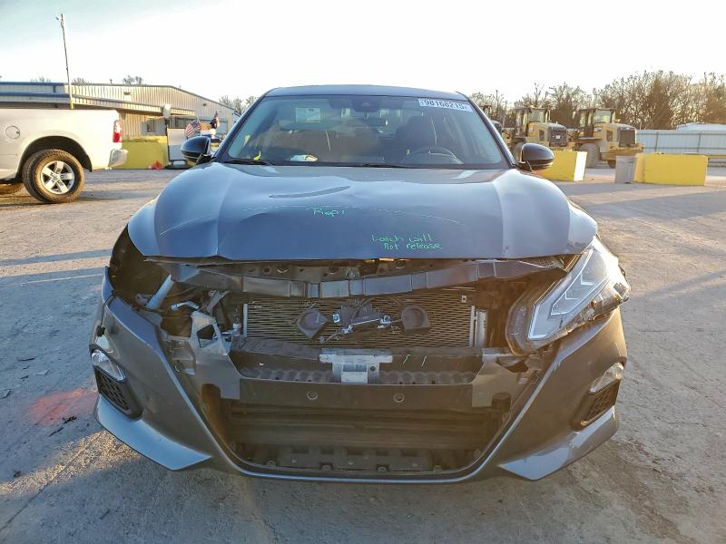 Photo 5 from auction – 2020 NISSAN ALTIMA SR with VIN 1N4BL4CV3LC100956