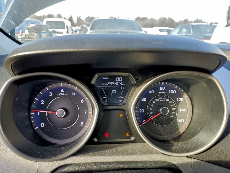 Photo 9 from auction – 2012 HYUNDAI ELANTRA with VIN 5NPDH4AE3CH112469