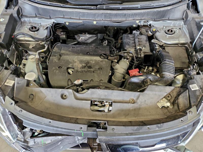Photo 12 from auction – 2025 MITSUBISHI OUTLANDER with VIN JA4ARUAU4SU003475