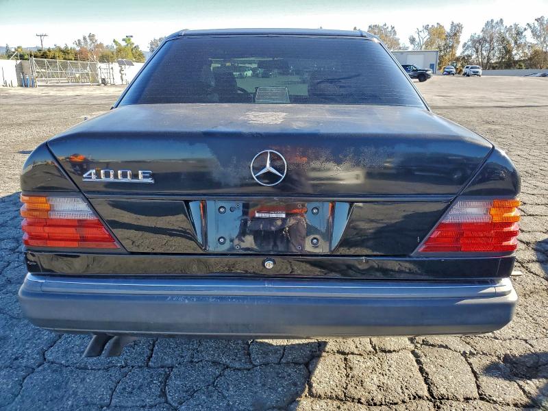 Photo 6 from auction – 1993 MERCEDES-BENZ 400 E with VIN WDBEA34E4PB856599