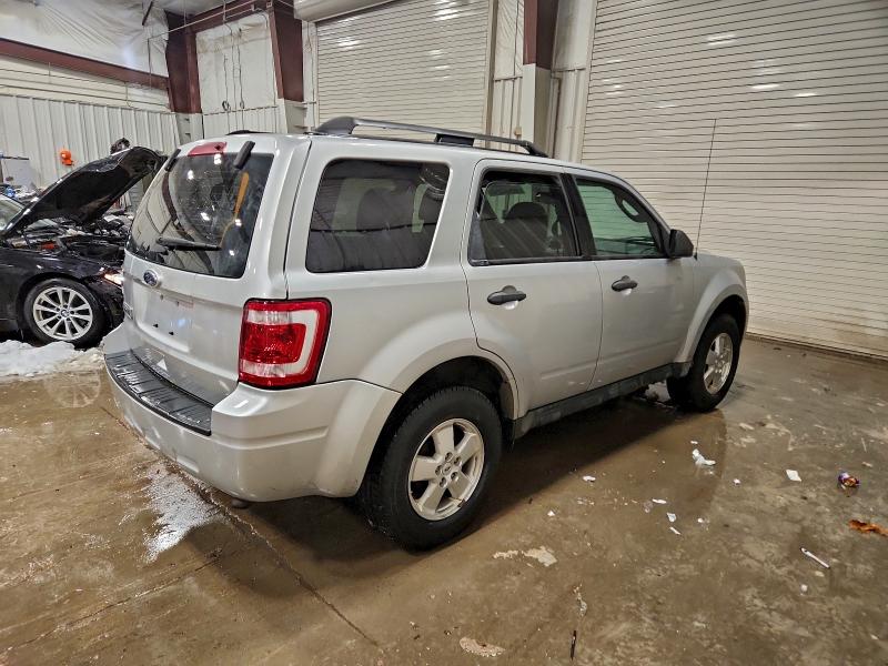 Photo 3 from auction – 2011 FORD ESCAPE XLT with VIN 1FMCU0D71BKB54373