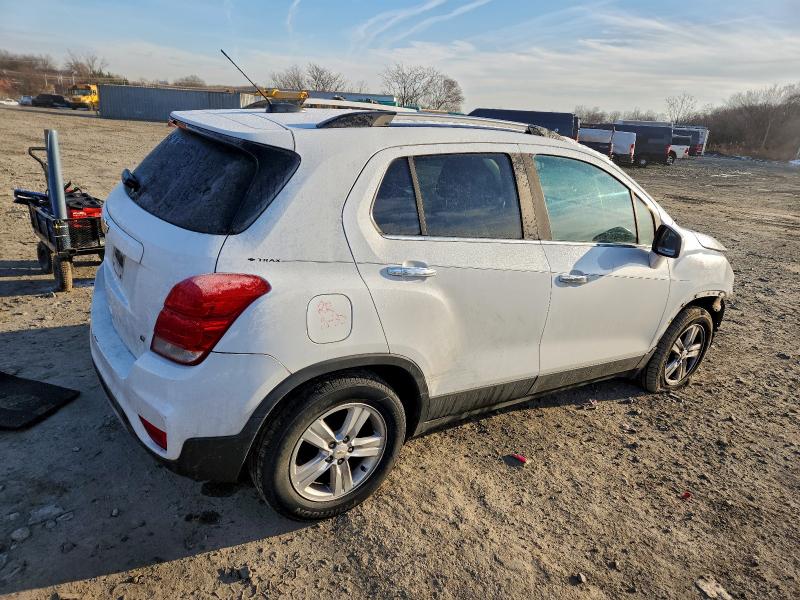 Photo 3 from auction – 2017 CHEVROLET TRAX 1LT with VIN KL7CJLSB5HB220662