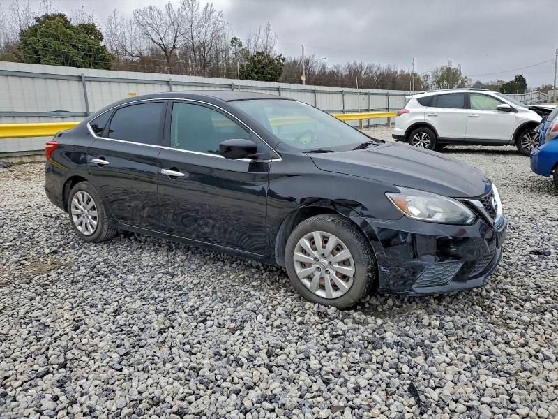 Photo 4 from auction – 2017 NISSAN SENTRA S with VIN 3N1AB7AP5HY293174