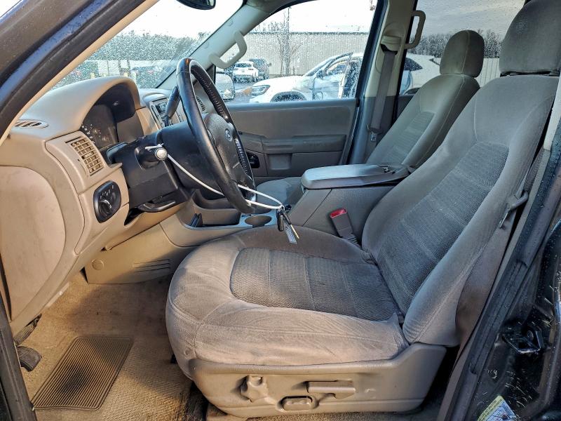 Photo 7 from auction – 2005 FORD EXPLORER X with VIN 1FMZU63K35ZA15425