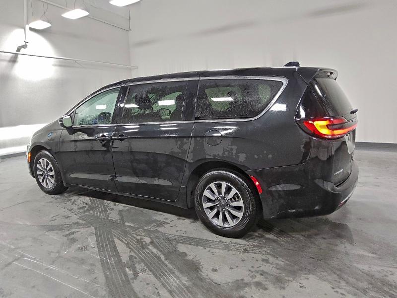 Photo 2 from auction – 2023 CHRYSLER PACIFICA H with VIN 2C4RC1L7XPR558788