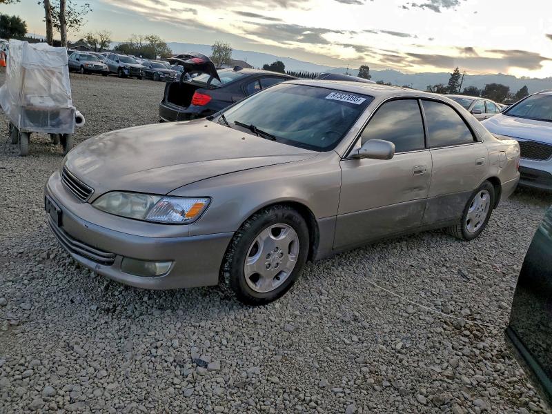 LEXUS ES 300 2000 with VIN JT8BF28G0Y0277651 - Photo from auction
