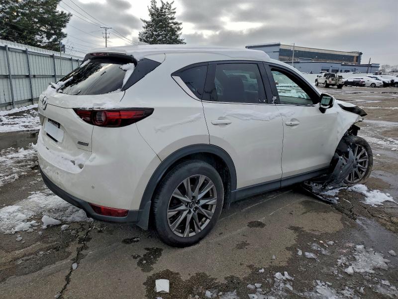 Photo 3 from auction – 2019 MAZDA CX-5 SIGNA with VIN JM3KFBEY0K0580989