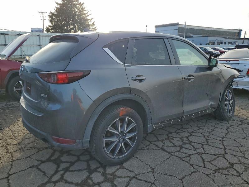 Photo 3 from auction – 2018 MAZDA CX-5 TOURI with VIN JM3KFACMXJ1443173